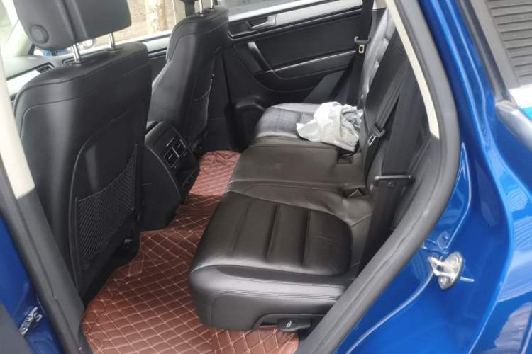 Used Volkswagen Touareg 2017 3.0 TSI Touareg Edition Left Rear Seat