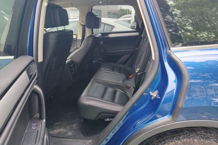 Used Volkswagen Touareg 2017 3.0 TSI Touareg Edition Left Rear Seat