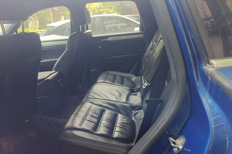 Used Volkswagen Touareg 2017 3.0 TSI Touareg Edition Left Rear Seat