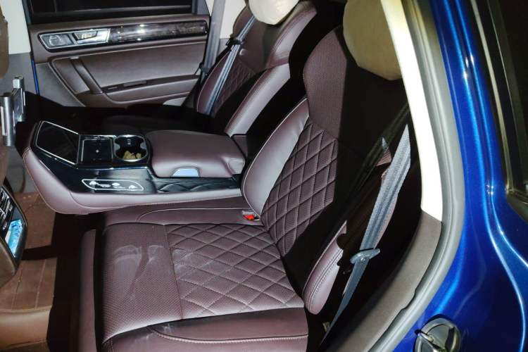Used Volkswagen Touareg 2017 3.0 TSI Touareg Model Left Rear Seat