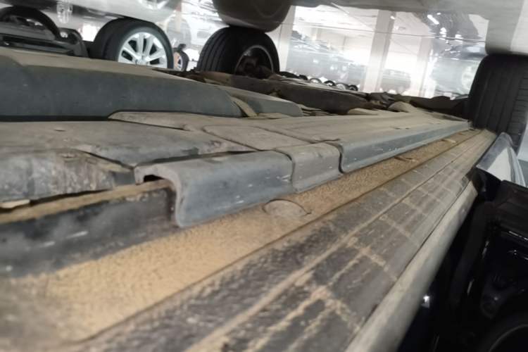Used Volkswagen Touareg 2017 3.0 TSI Touareg Edition Left Side Sill