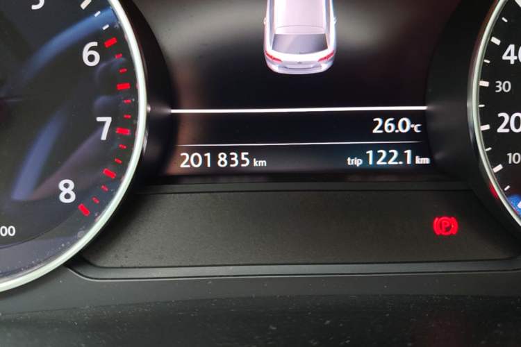 Used Volkswagen Touareg 2017 3.0 TSI Touareg Edition Odometer Close Up
