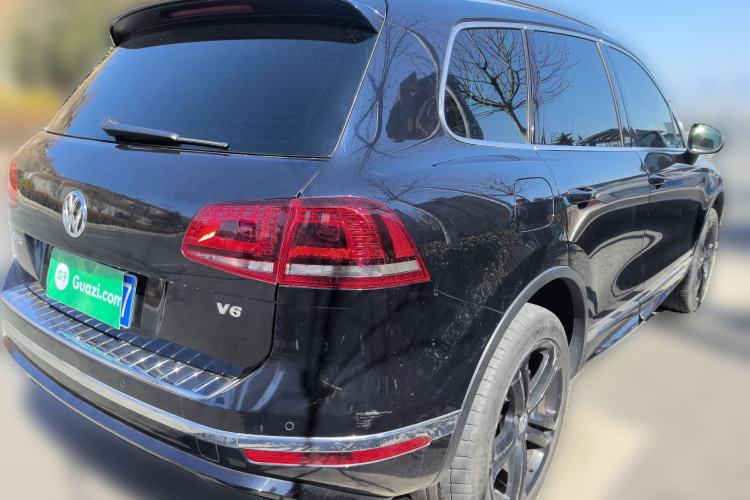 Used Volkswagen Touareg 2017 3.0 TSI Yuyue Model Rear Right 45 Deg