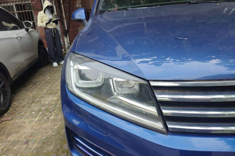 Used Volkswagen Touareg 2017 3.0 TSI Touareg Edition Right Front Headlight
