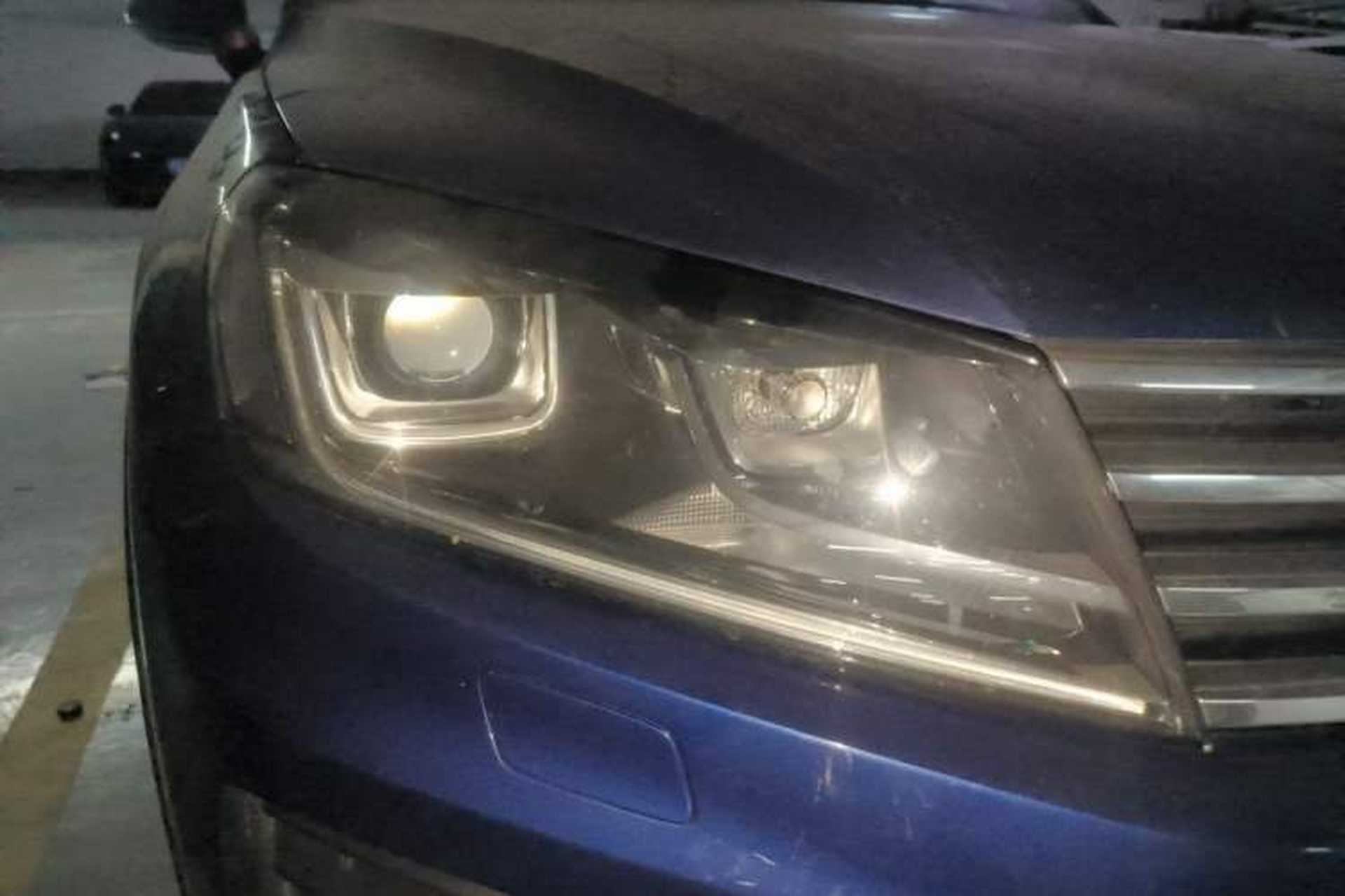 Used Volkswagen Touareg 2017 3.0 TSI Touareg Edition Right Front Headlight