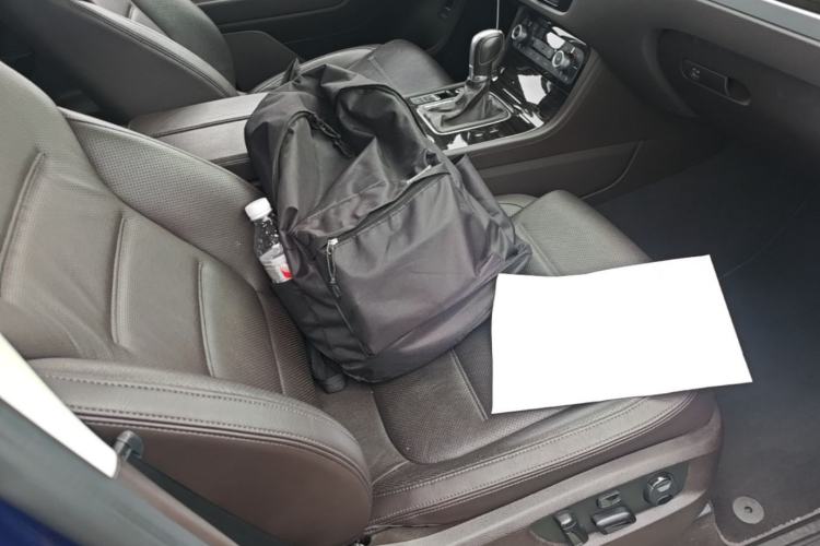 Used Volkswagen Touareg 2017 3.0 TSI Yuyue Model Right Front Seat