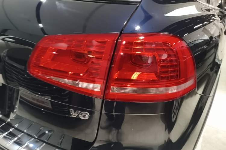 Used Volkswagen Touareg 2017 3.0 TSI Touareg Edition Right Rear Taillight