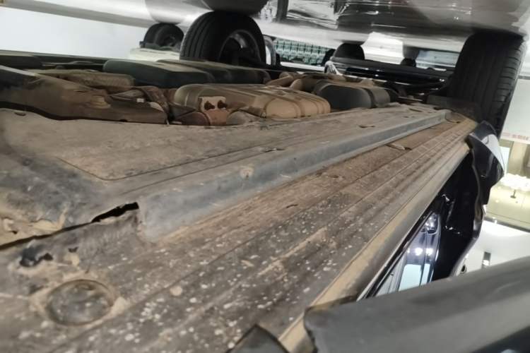 Used Volkswagen Touareg 2017 3.0 TSI Touareg Edition Right Side Sill