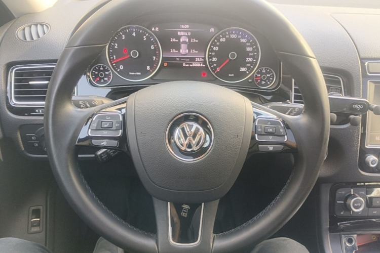 Used Volkswagen Touareg 2017 3.0 TSI Touareg Edition Steering Wheel