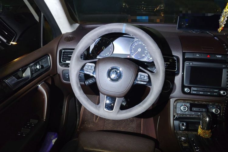 Used Volkswagen Touareg 2017 3.0 TSI Touareg Model Steering Wheel