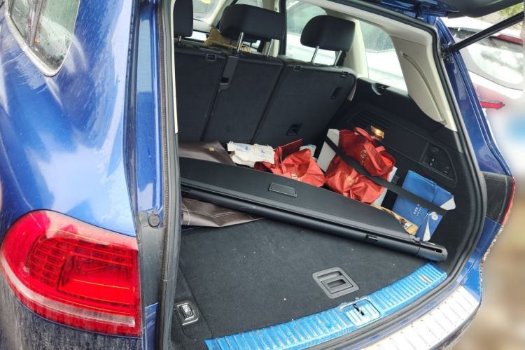 Used Volkswagen Touareg  Trunk
