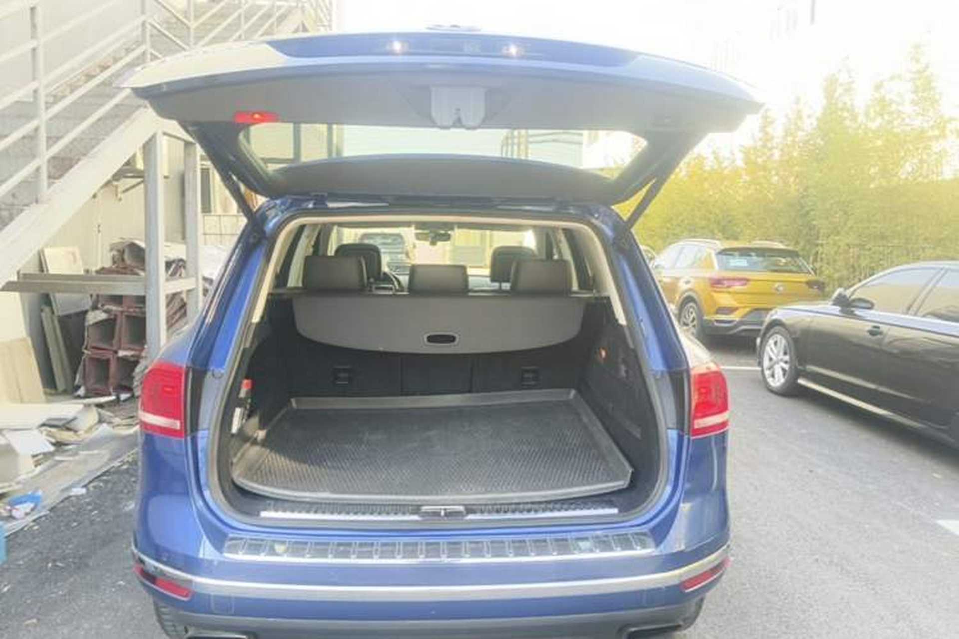 Used Volkswagen Touareg 2017 3.0 TSI Touareg Edition Trunk