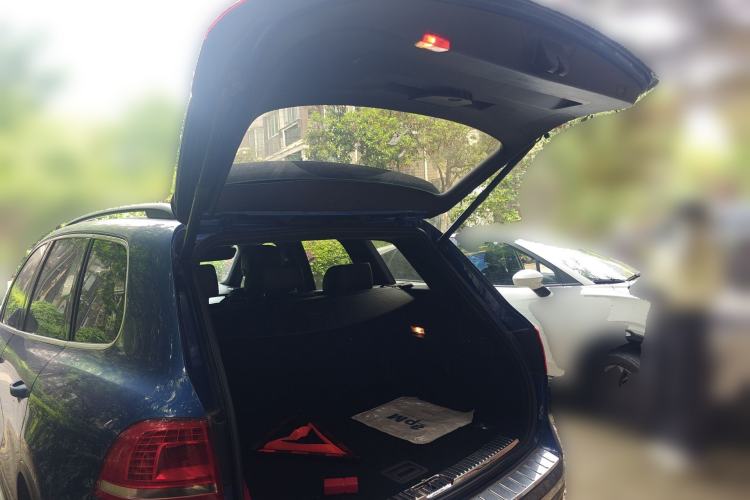 Used Volkswagen Touareg 2017 3.0 TSI Touareg Edition Trunk