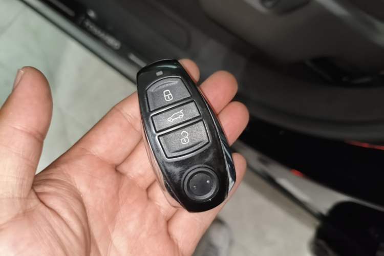 Used Volkswagen Touareg 2017 3.0 TSI Touareg Edition Vehicle Key