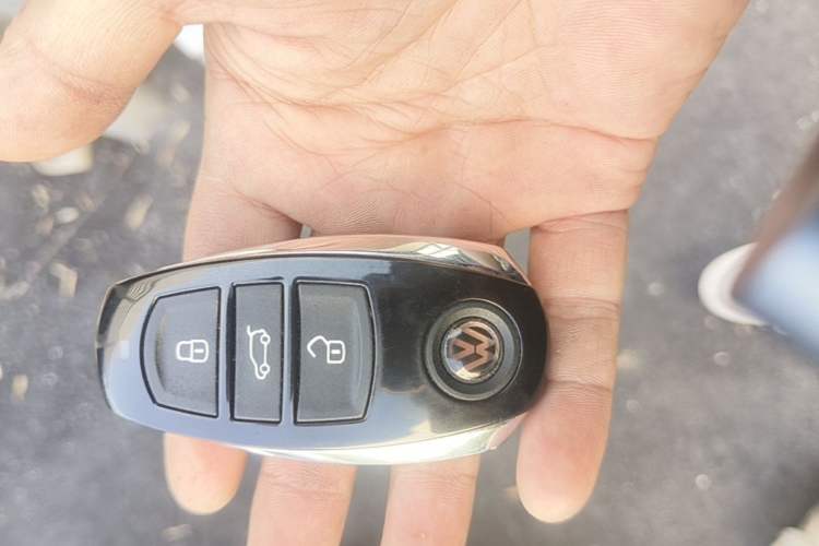 Used Volkswagen Touareg 2017 3.0 TSI Touareg Edition Vehicle Key