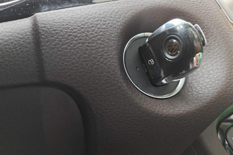 Used Volkswagen Touareg 2017 3.0 TSI Touareg Model Vehicle Key