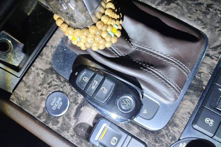 Used Volkswagen Touareg 2017 3.0 TSI Touareg Model Vehicle Key