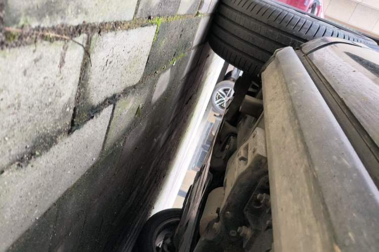 Used Volkswagen Touareg 2017 3.0 TSI Touareg Edition Chassis Front Left