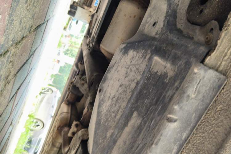 Used Volkswagen Touareg  Chassis Front Left