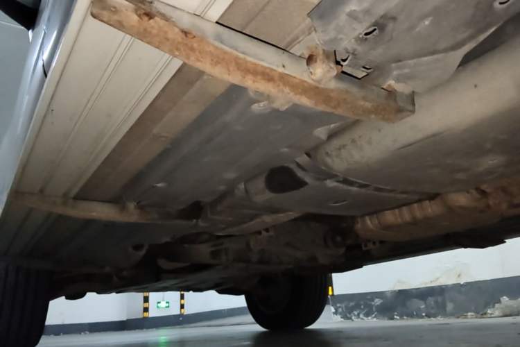 Used Volkswagen Touareg 2017 3.0 TSI Touareg Model Chassis Rear Left