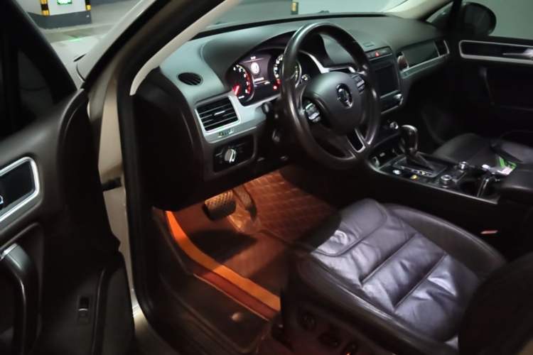 Used Volkswagen Touareg 2017 3.0 TSI Touareg Model Driver Seat
