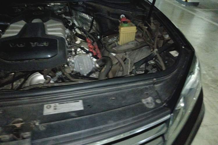Used Volkswagen Touareg 2017 3.0 TSI Touareg Edition Engine Bay Left