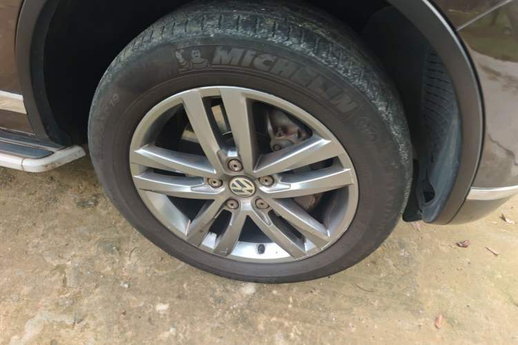 Used Volkswagen Touareg 2017 3.0 TSI Touareg Edition Exterior 1