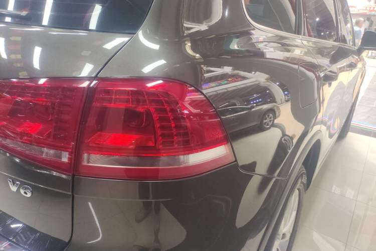 Used Volkswagen Touareg 2017 3.0 TSI Touareg Model Exterior 2