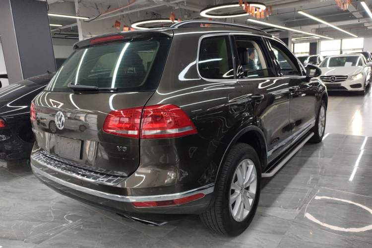 Used Volkswagen Touareg 2017 3.0 TSI Touareg Model Exterior 3