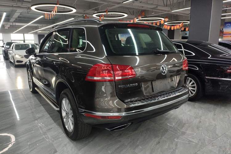 Used Volkswagen Touareg 2017 3.0 TSI Touareg Model Exterior 5