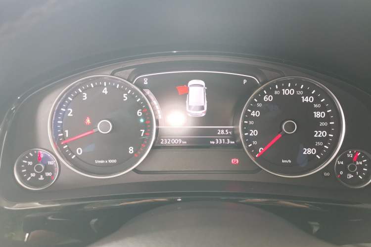Used Volkswagen Touareg 2017 3.0 TSI Touareg Model Instrument Cluster