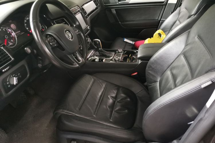 Used Volkswagen Touareg 2017 3.0 TSI Touareg Model Left Front Seat