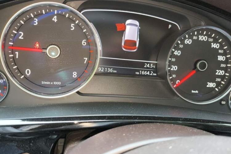 Used Volkswagen Touareg 2017 3.0 TSI Touareg Edition Odometer Close Up