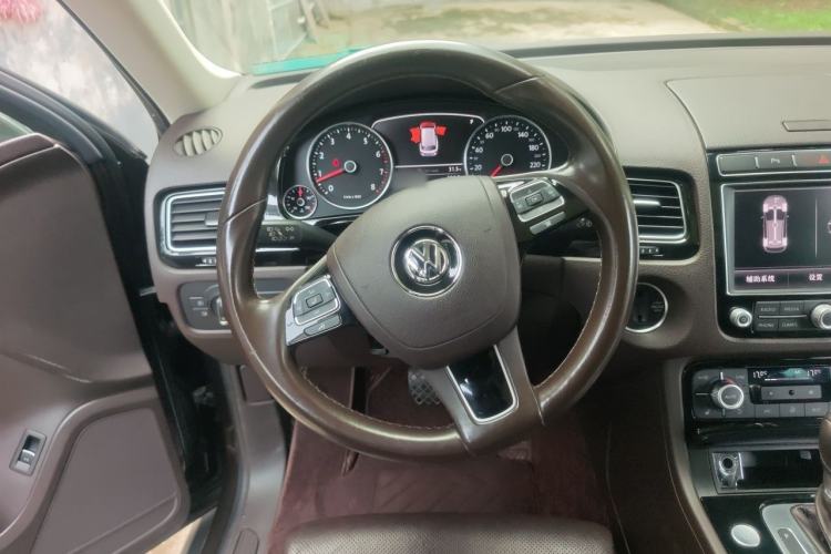 Used Volkswagen Touareg 2017 3.0 TSI Touareg Edition Steering Wheel