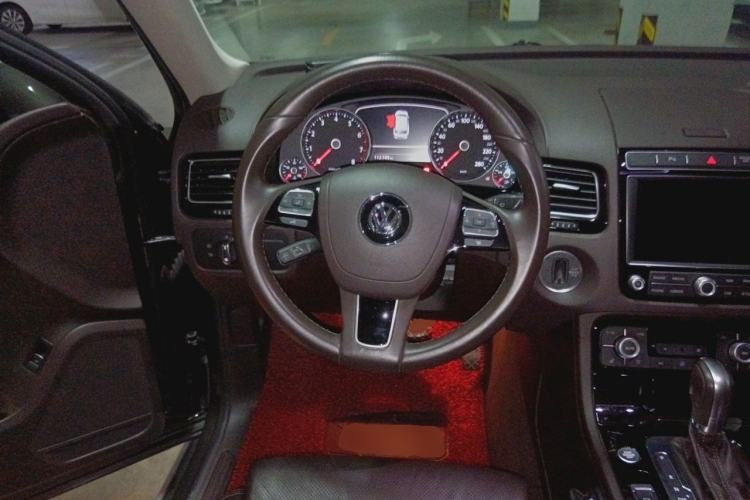 Used Volkswagen Touareg 2017 3.0 TSI Touareg Edition Steering Wheel