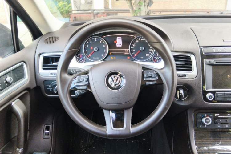 Used Volkswagen Touareg  Steering Wheel