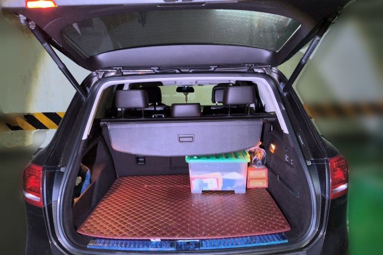 Used Volkswagen Touareg 2017 3.0 TSI Touareg Model Trunk
