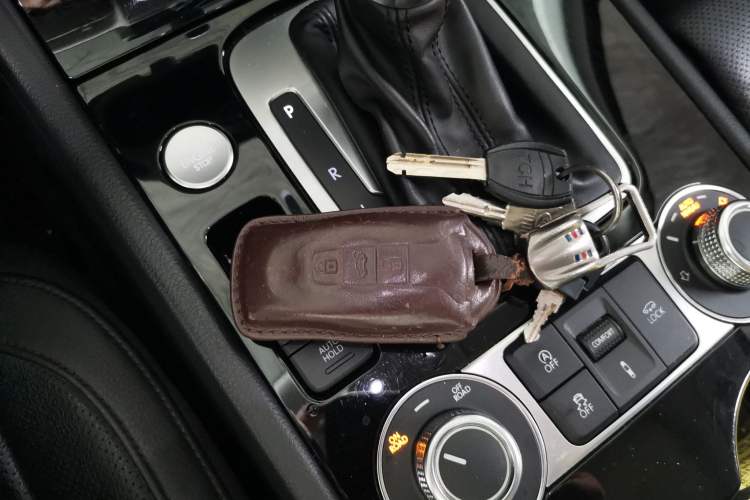Used Volkswagen Touareg 2017 3.0 TSI Touareg Model Vehicle Key