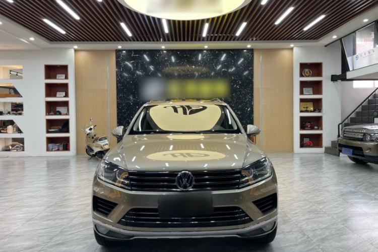 Used Volkswagen Touareg 2017 3.0 TSI Touareg Model Exterior 1