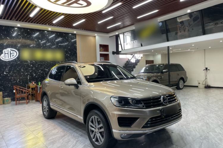 Used Volkswagen Touareg 2017 3.0 TSI Touareg Model Exterior 2