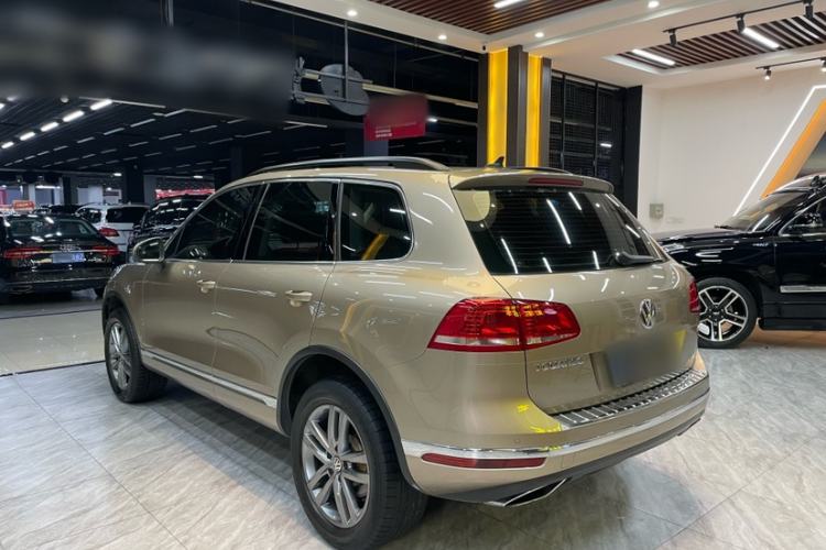 Used Volkswagen Touareg 2017 3.0 TSI Touareg Model Exterior 3