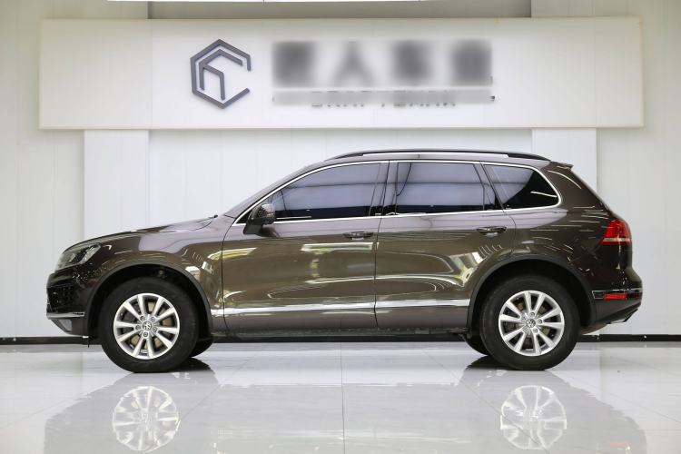 Used Volkswagen Touareg 2017 3.0 TSI Touareg Model Exterior 5