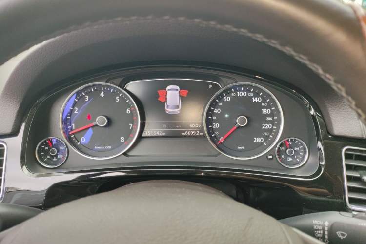 Used Volkswagen Touareg 2017 3.0 TSI Touareg Model Instrument Cluster
