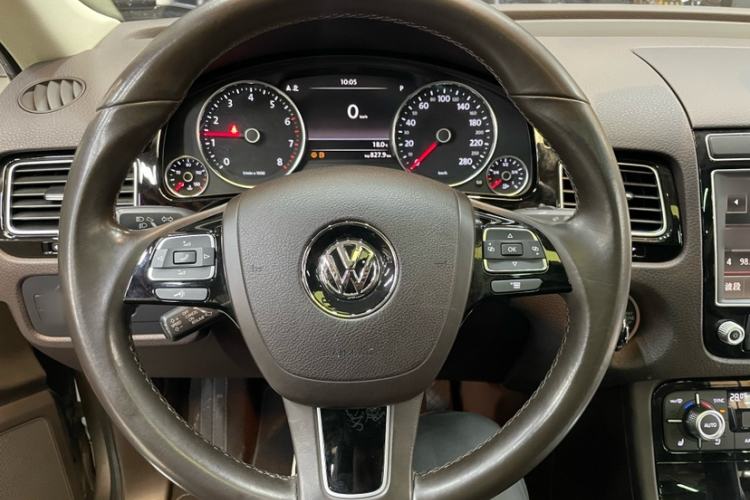 Used Volkswagen Touareg 2017 3.0 TSI Touareg Model Interior 3