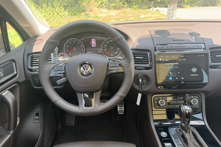 Used Volkswagen Touareg 2017 3.0 TSI Touareg Model Interior 3