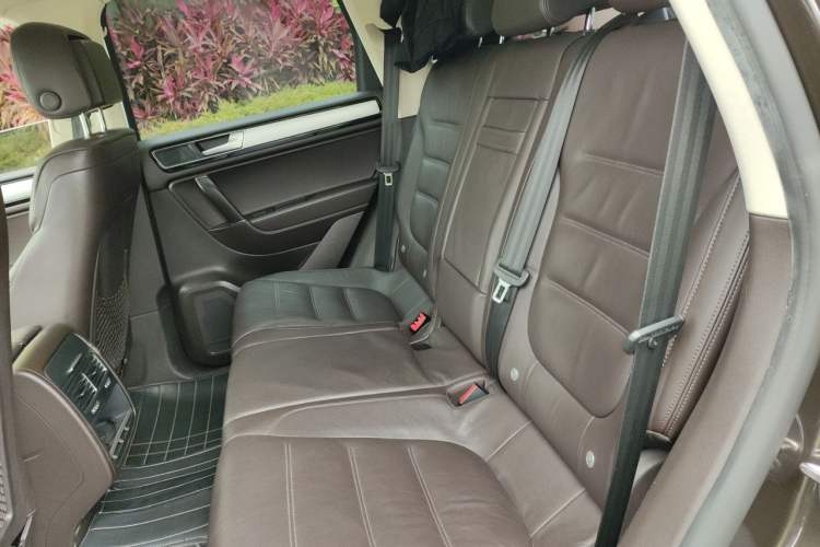 Used Volkswagen Touareg 2017 3.0 TSI Touareg Model Left Rear Seat