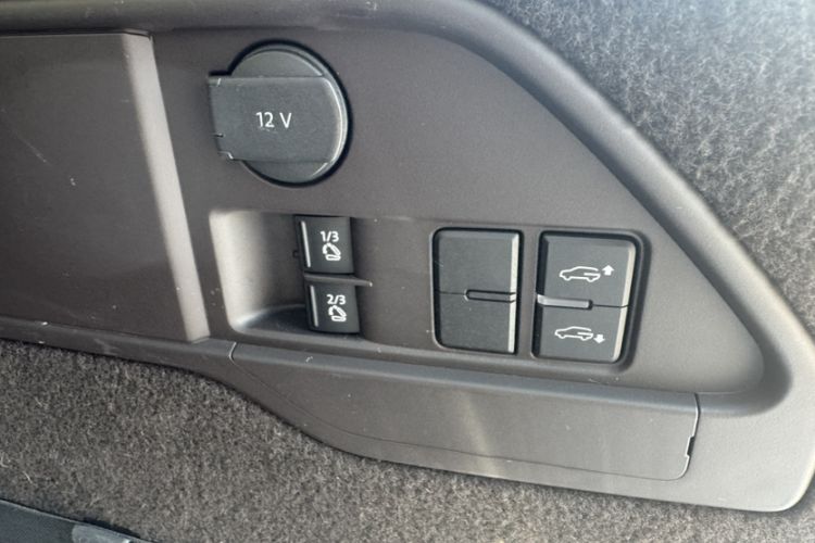 Used Volkswagen Touareg 2017 3.0 TSI Touareg Model Trunk