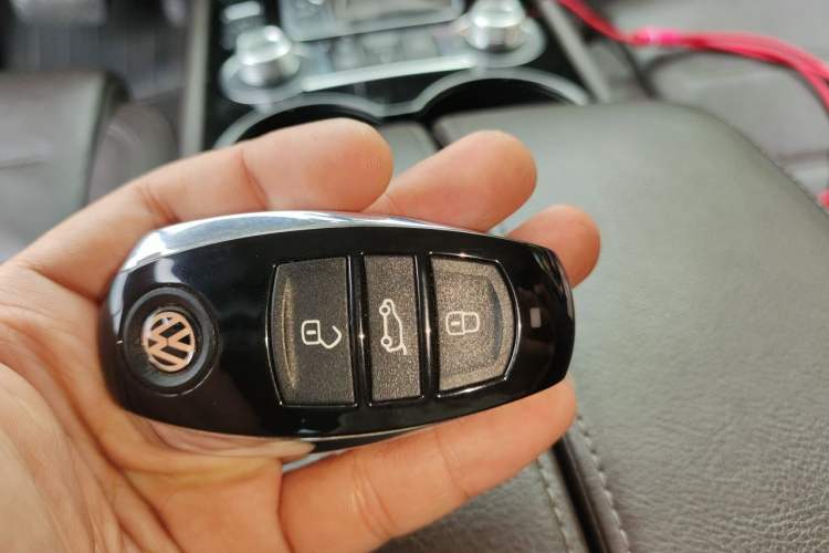 Used Volkswagen Touareg 2017 3.0 TSI Touareg Model Vehicle Key