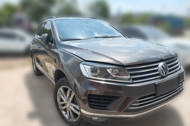 Used Volkswagen Touareg 2017 3.0 TSI Touareg Edition Front Right 45 Deg