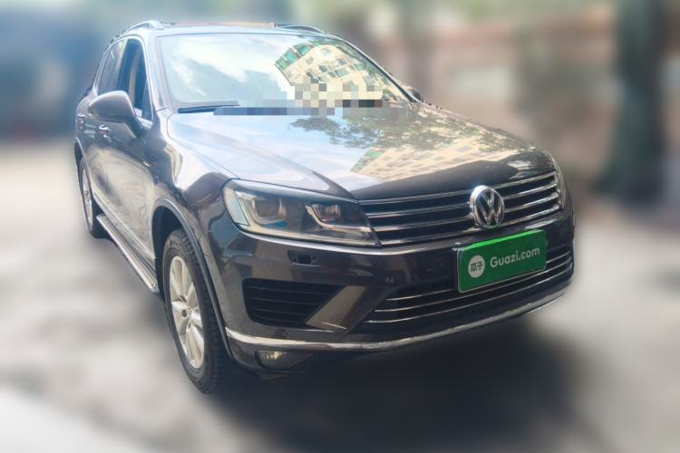 Used Volkswagen Touareg 2017 3.0 TSI Touareg Model Front Right 45 Deg